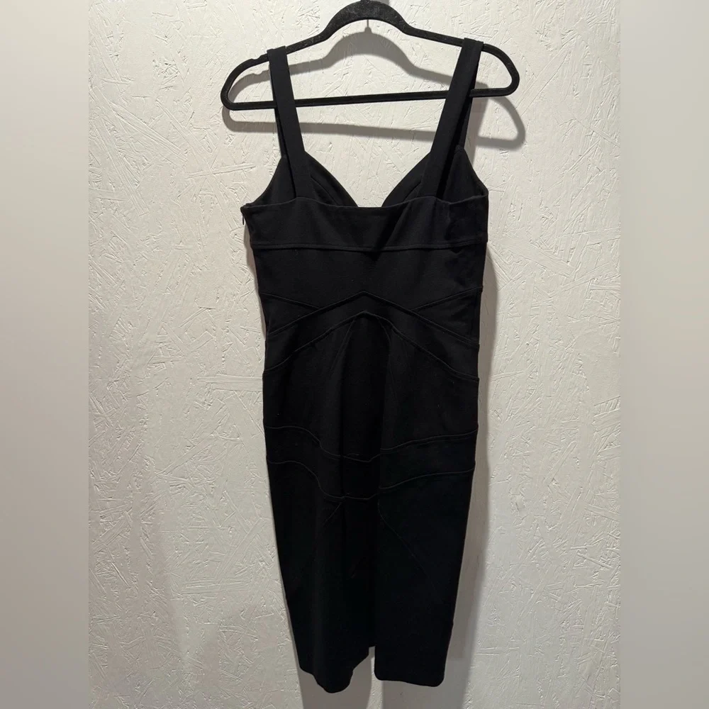 Diane‎ Von Furstenburg black body con dress